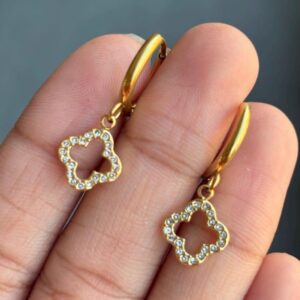 Hanging earring1